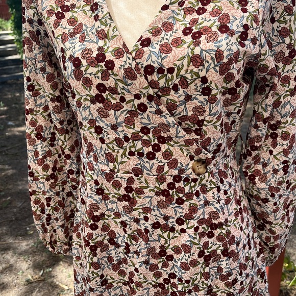 Volcom Floral Print Wrap Dress - Picture 10 of 16